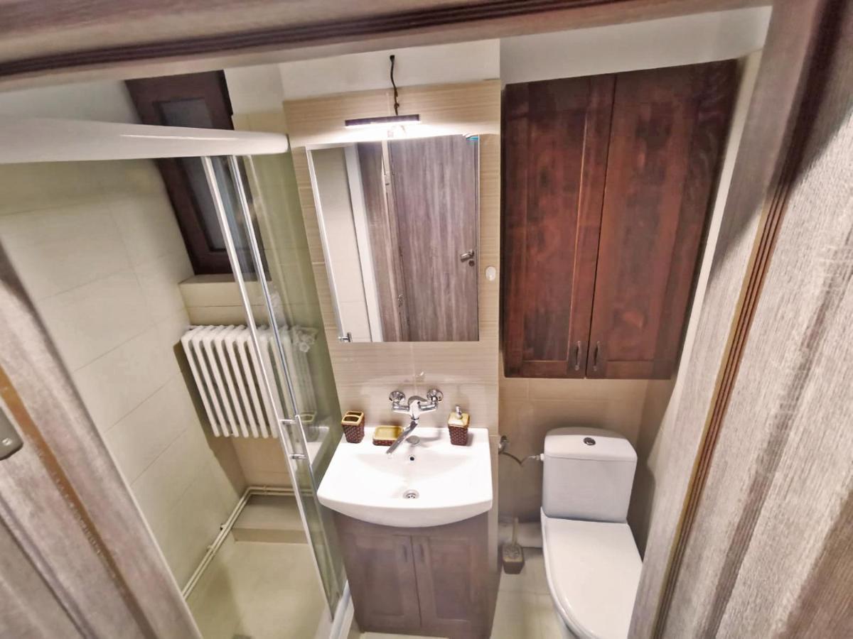 Cozy Apartment Sala Palatului Bucharest Luaran gambar