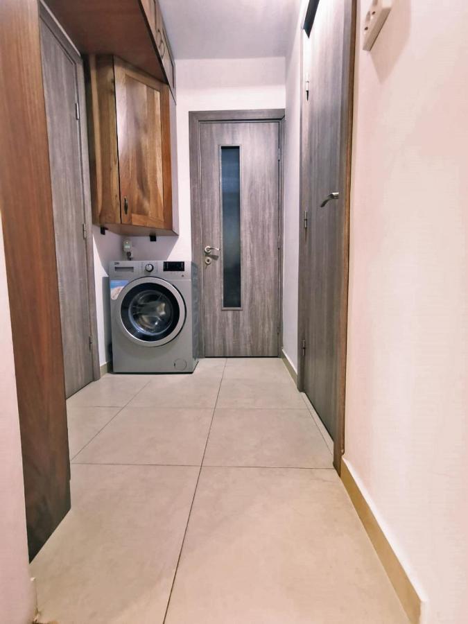Cozy Apartment Sala Palatului Bucharest Luaran gambar