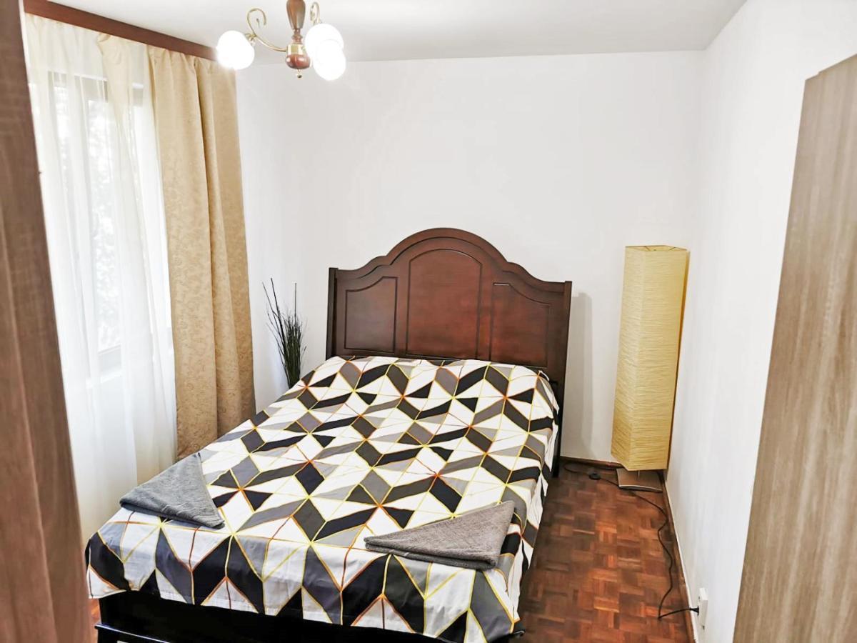 Cozy Apartment Sala Palatului Bucharest Luaran gambar