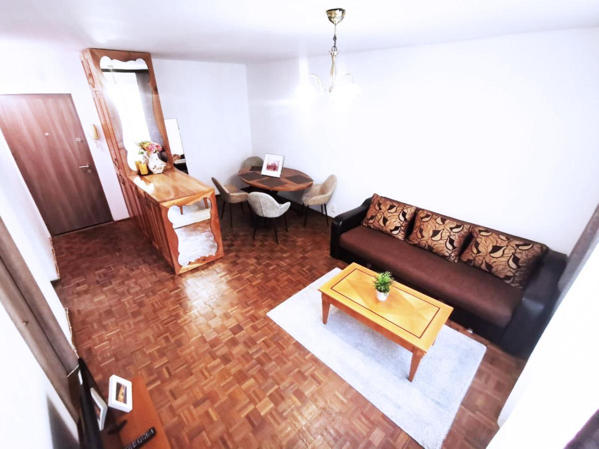 Cozy Apartment Sala Palatului Bucharest Luaran gambar